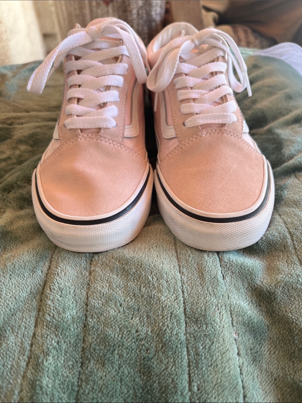 Vans Women's Low-Top Sneakers in Light Pink and White
